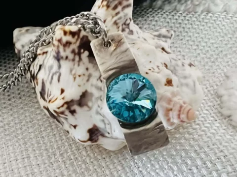 Magestic turquoise